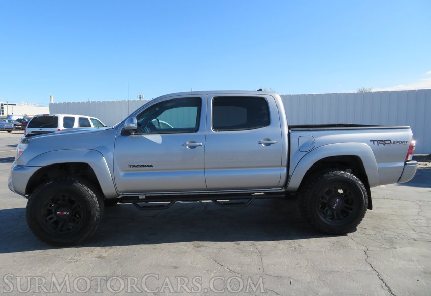 2014 Toyota Tacoma - Image 5