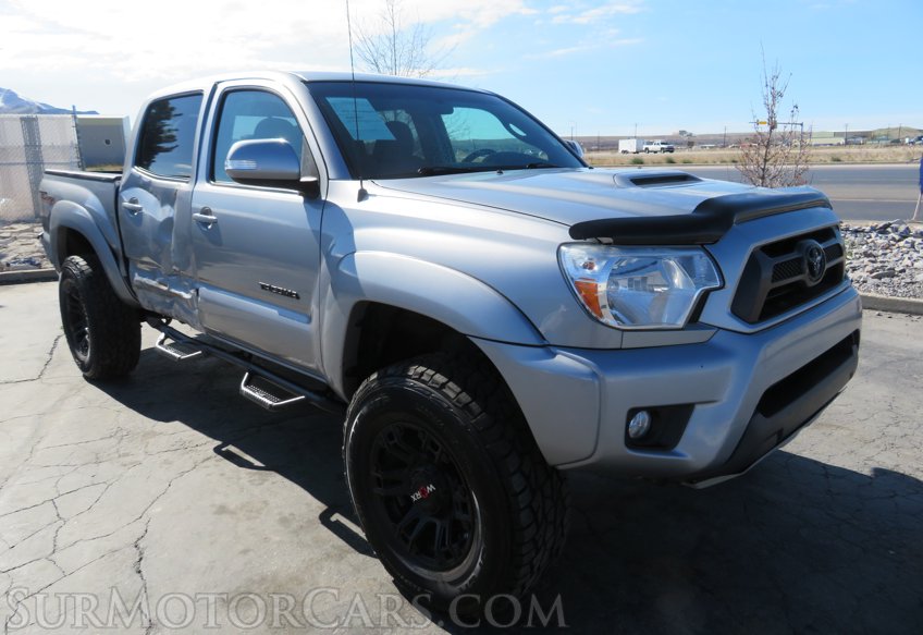 2014 Toyota Tacoma - Image 2