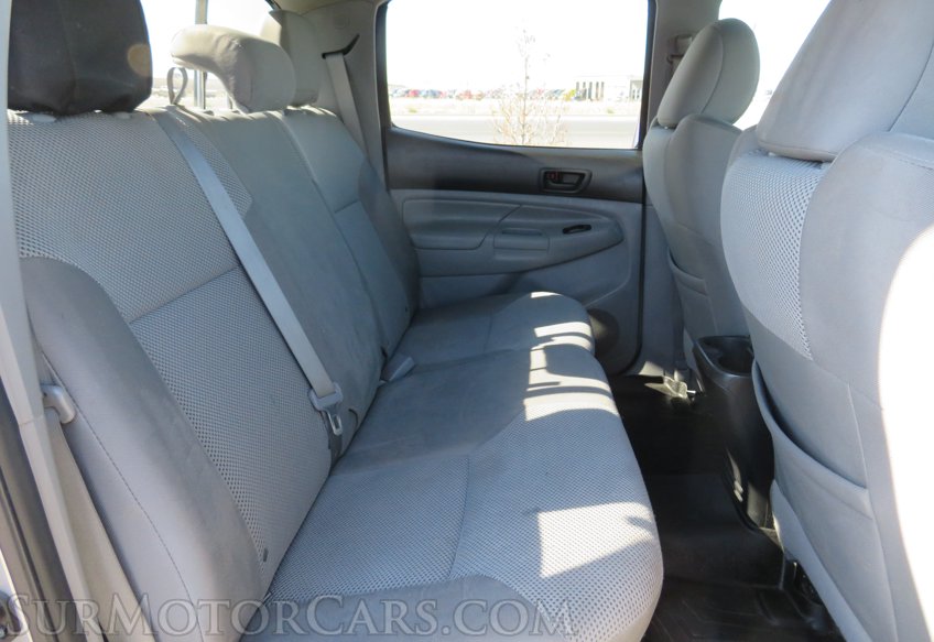 2014 Toyota Tacoma - Image 27