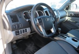 2014 Toyota Tacoma - Image 23