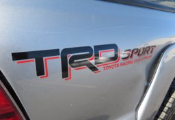 2014 Toyota Tacoma - Image 19