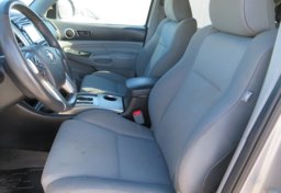 2014 Toyota Tacoma - Image 24