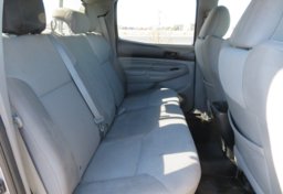 2014 Toyota Tacoma - Image 27