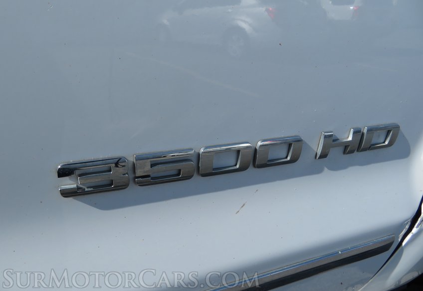 2015 Chevrolet Silverado 3500HD - Image 25