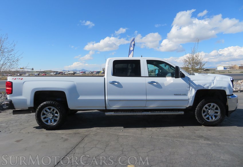 2015 Chevrolet Silverado 3500HD - Image 6