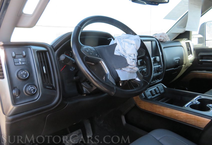 2015 Chevrolet Silverado 3500HD - Image 28