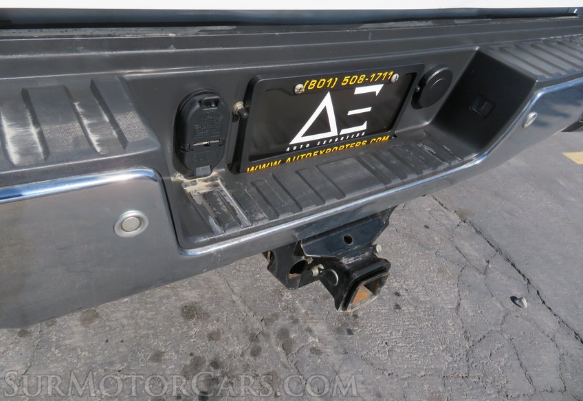 2015 Chevrolet Silverado 3500HD - Image 21