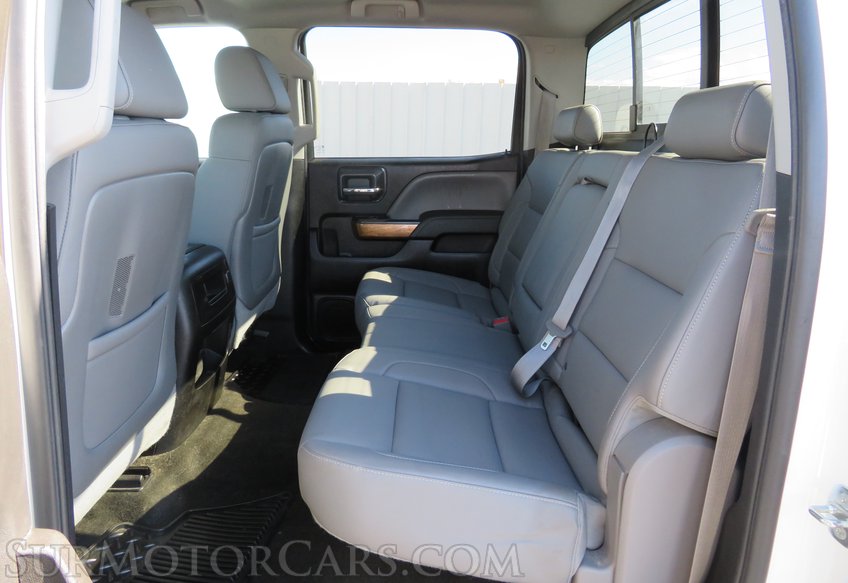2015 Chevrolet Silverado 3500HD - Image 30