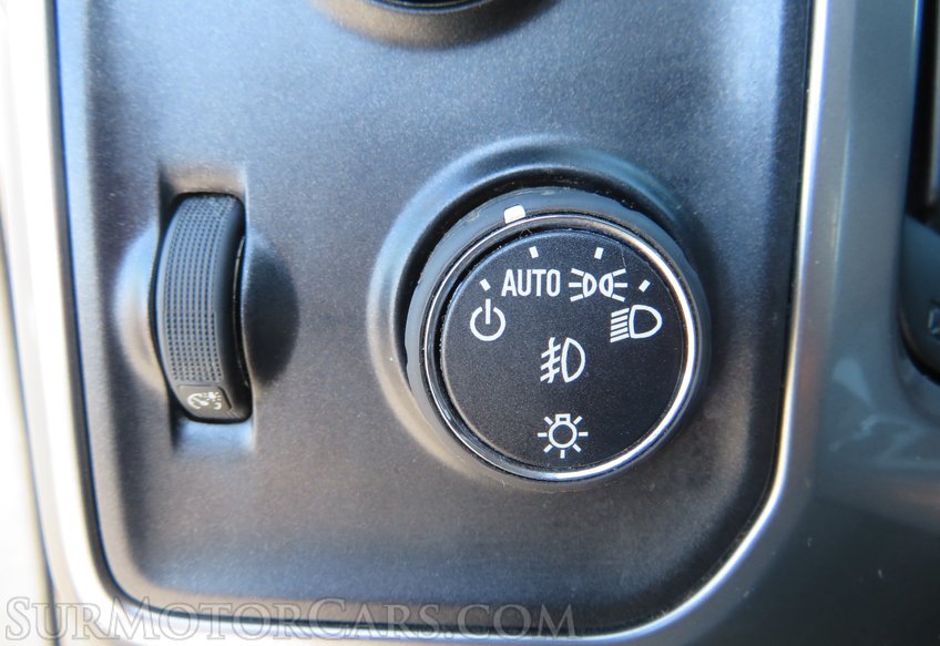 2015 Chevrolet Silverado 3500HD - Image 39