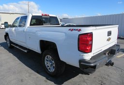 2015 Chevrolet Silverado 3500HD - Image 9