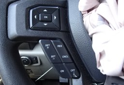 2019 Ford F-150 - Image 35