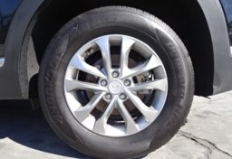 2020 Hyundai Santa Fe - Image 11