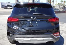 2020 Hyundai Santa Fe - Image 12