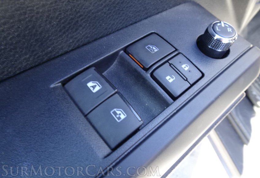 2017 Toyota Tacoma - Image 33