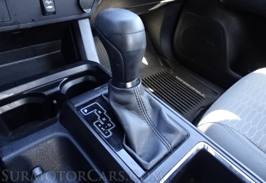 2017 Toyota Tacoma - Image 37