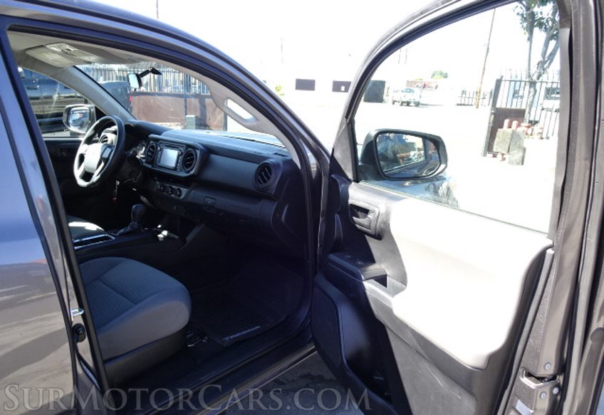 2017 Toyota Tacoma - Image 19