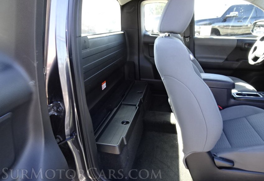 2017 Toyota Tacoma - Image 27