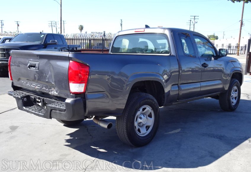 2017 Toyota Tacoma - Image 8
