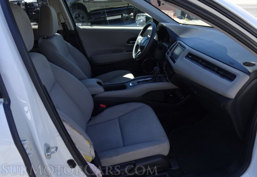 2017 Honda HR-V - Image 27