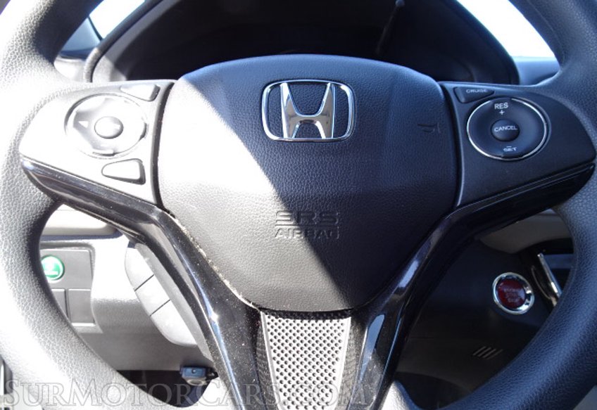 2017 Honda HR-V - Image 32