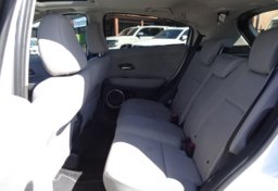 2017 Honda HR-V - Image 28