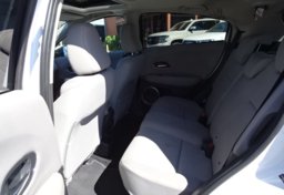 2017 Honda HR-V - Image 30