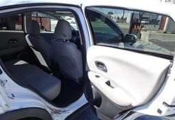 2017 Honda HR-V - Image 23