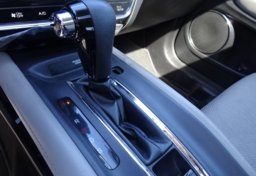 2017 Honda HR-V - Image 43