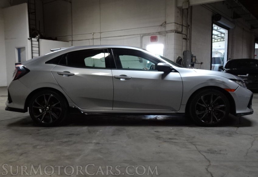 2017 Honda Civic Hatchback - Image 5