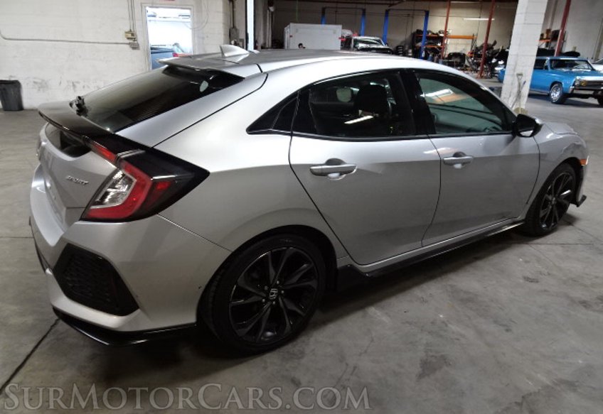 2017 Honda Civic Hatchback - Image 9