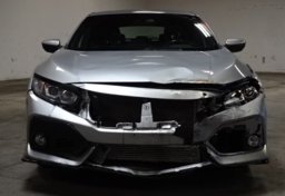 2017 Honda Civic Hatchback - Image 13