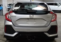 2017 Honda Civic Hatchback - Image 12