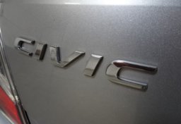 2017 Honda Civic Hatchback - Image 21