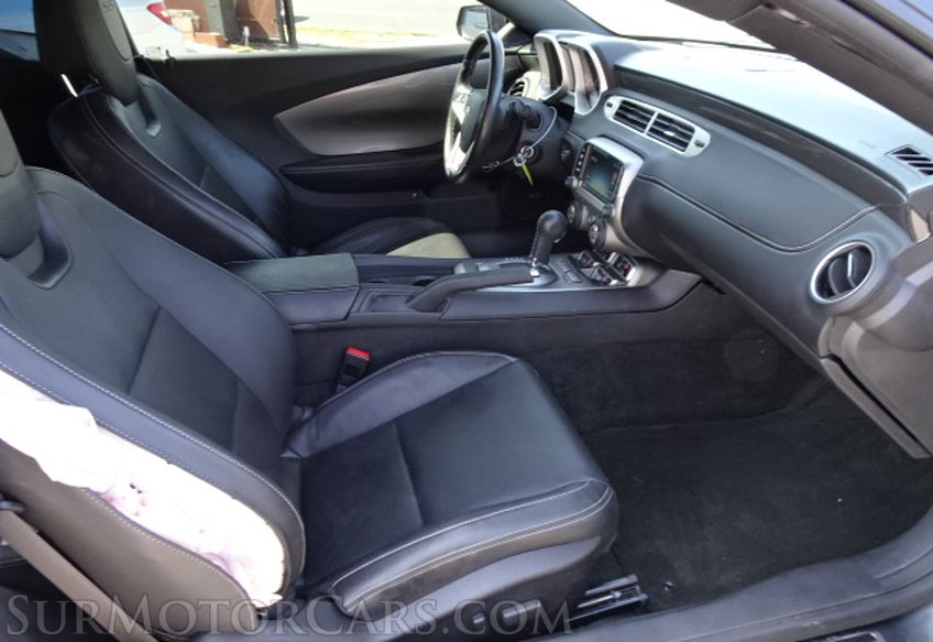 2015 Chevrolet Camaro - Image 25