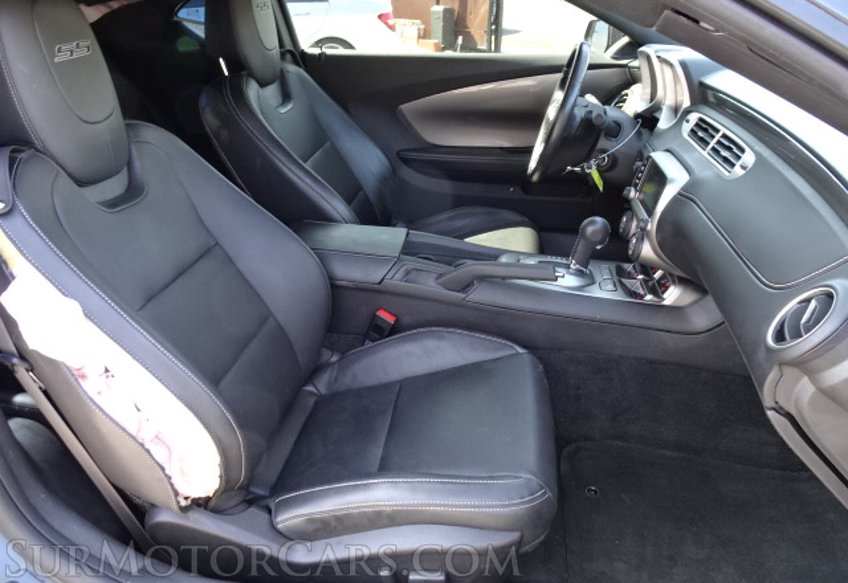 2015 Chevrolet Camaro - Image 27