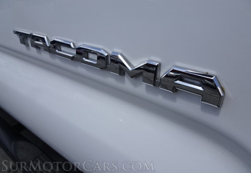 2019 Toyota Tacoma - Image 24