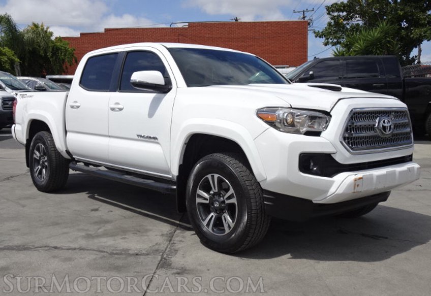 2019 Toyota Tacoma - Image 3