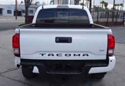 2019 Toyota Tacoma - Image 12