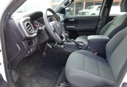 2019 Toyota Tacoma - Image 31