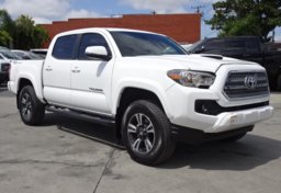 2019 Toyota Tacoma - Image 3