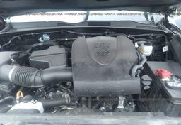 2019 Toyota Tacoma 4WD - Image 8