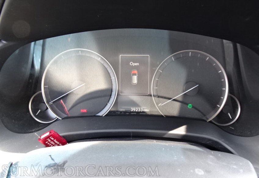2017 Lexus RX - Image 32