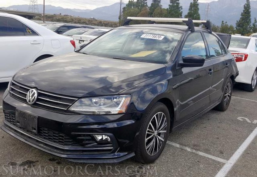 2018 Volkswagen Jetta - Image 2