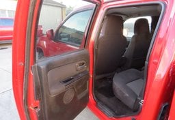 2012 GMC Canyon - Image 25