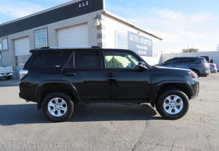 2019 Toyota 4Runner - Image 9