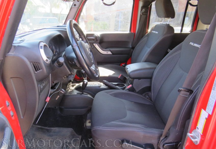 2015 Jeep Wrangler Unlimited - Image 23