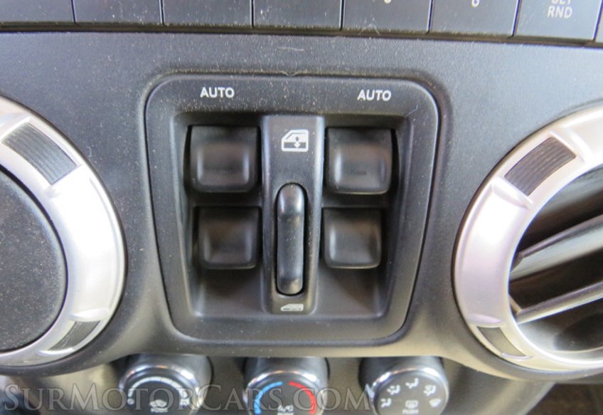 2015 Jeep Wrangler Unlimited - Image 39