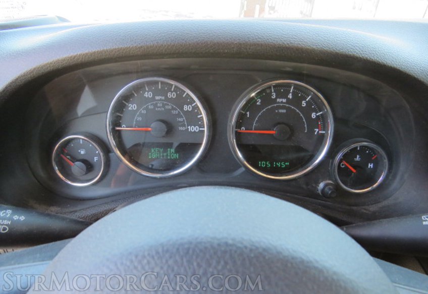 2015 Jeep Wrangler Unlimited - Image 32