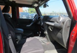 2015 Jeep Wrangler Unlimited - Image 26