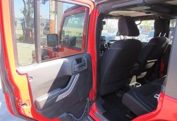 2015 Jeep Wrangler Unlimited - Image 21